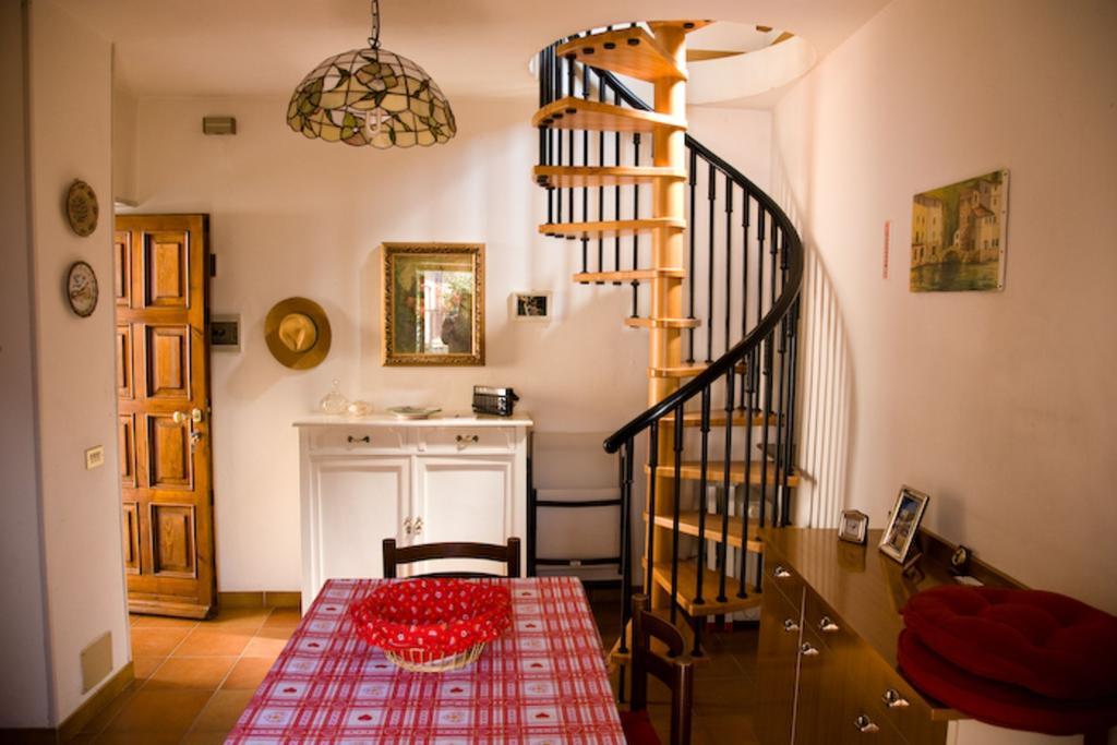 Hotel La Turr De Mezz à Nesso Chambre photo
