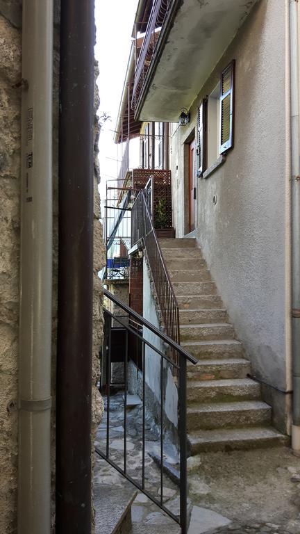 Hotel La Turr De Mezz à Nesso Extérieur photo